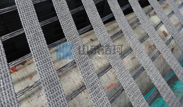 Warp-knitted polyester Geogrid